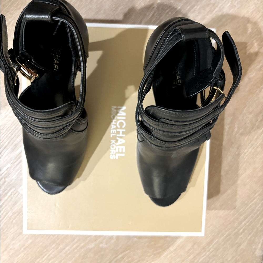 EUC Black Michael Kors Booties-size 7.5/38
